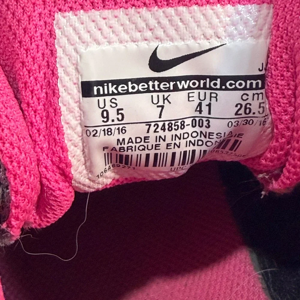 Nike Training Flex TR 5 Womens Dark Grey Pink Sneakers 724858-003 gym fit runner